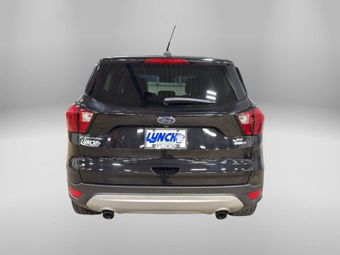 Used 2019 Ford Escape SE image 3