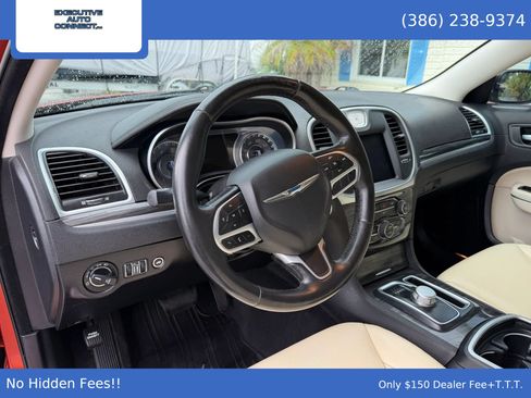 Used 2021 Chrysler 300 Touring w/ Driver Convenience Group RWD image 19