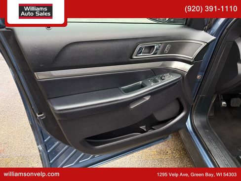 Used 2018 Ford Explorer XLT w/ Equipment Group 202A image 10