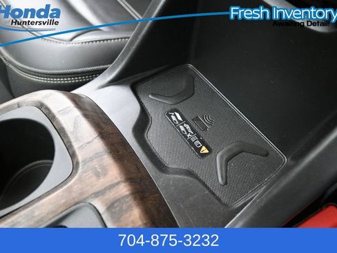 Used 2022 GMC Canyon Denali RWD image 29