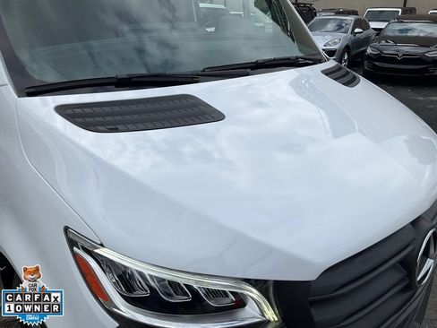 Used 2024 Mercedes-Benz Sprinter 2500 image 50