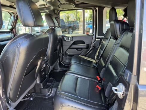 Certified 2021 Jeep Wrangler Unlimited Sahara AWD/4WD image 7