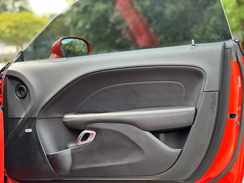 Used 2019 Dodge Challenger GT RWD image 12