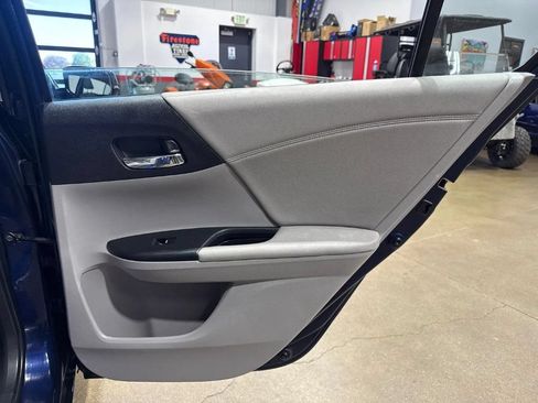 Used 2014 Honda Accord EX image 20