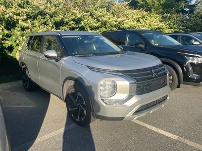 Used 2024 Mitsubishi Outlander SE
