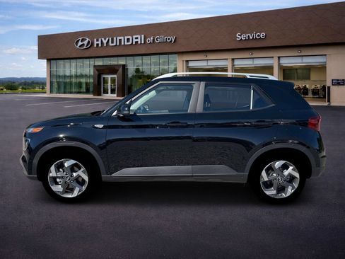 New 2026 Hyundai Venue SEL FWD image 3