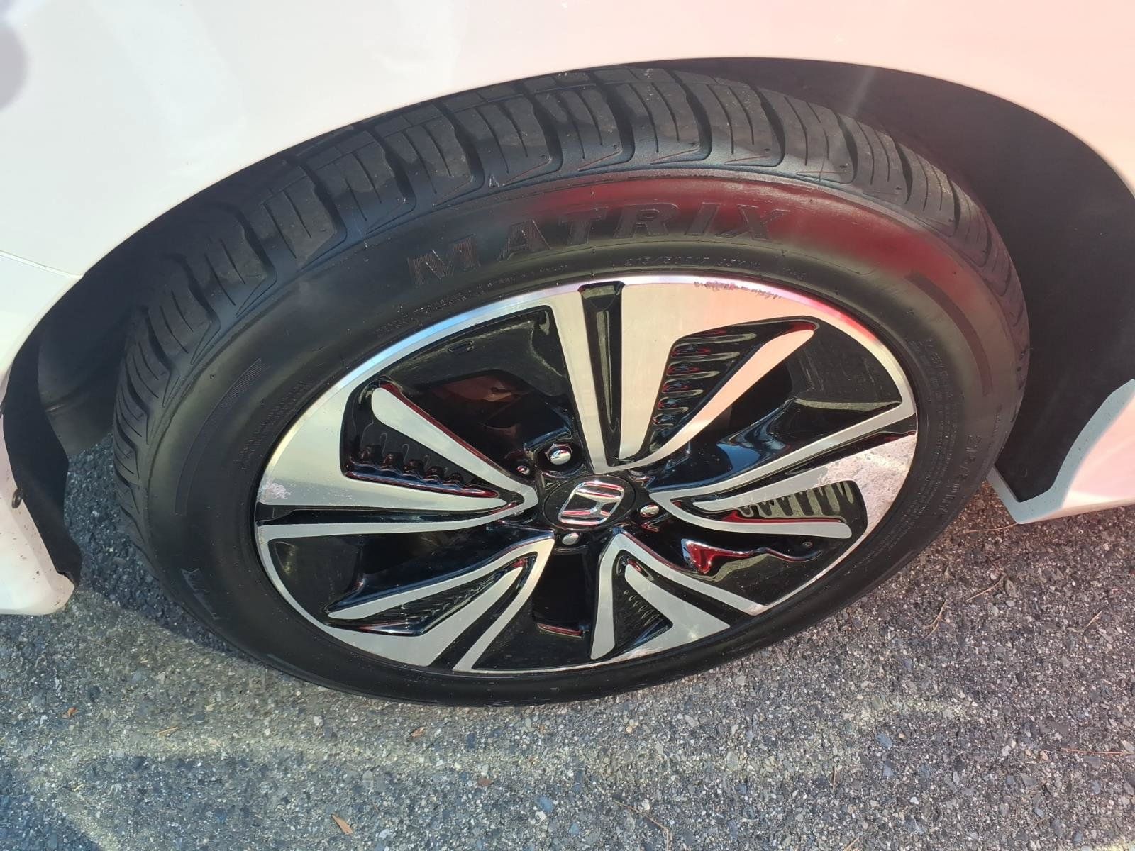 Used 2016 Honda Civic EX-L image 6