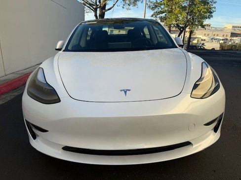 Used 2023 Tesla Model 3 Standard Range image 6
