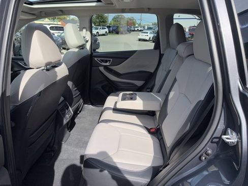 Used 2023 Subaru Forester Limited image 32