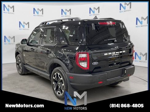 Used 2023 Ford Bronco Sport Outer Banks w/ Tech Package image 3
