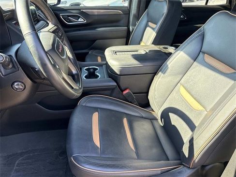 Used 2024 GMC Yukon AT4 w/ Technology Package image 28