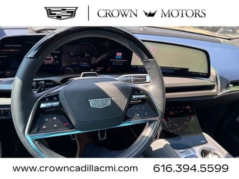 New 2026 Cadillac Vistiq Premium Luxury AWD/4WD image 21