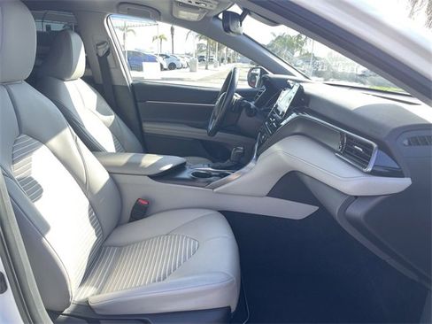 Used 2022 Toyota Camry SE image 26