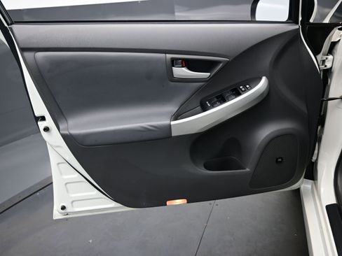 Used 2011 Toyota Prius Four FWD image 9