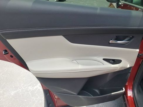 Certified 2025 Nissan Murano SL w/ Cargo Package AWD/4WD image 9