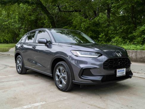 Used 2026 Honda HR-V LX image 2