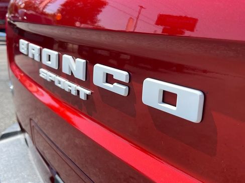 Used 2024 Ford Bronco Sport Outer Banks w/ Tech Package AWD/4WD image 11