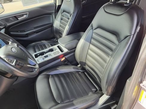 Used 2022 Ford Edge SEL image 4