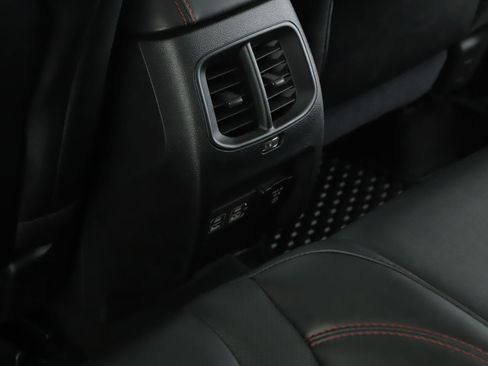 Used 2023 Jeep Cherokee Trailhawk w/ Sun & Sound Group AWD/4WD image 7