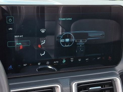 Used 2025 Ford Mustang Premium image 15