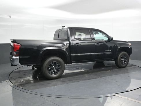 Used 2023 Toyota Tacoma 4x4 Double Cab image 2