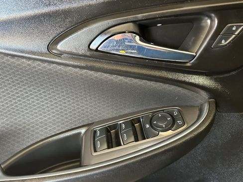 Used 2016 Chevrolet Malibu LT FWD image 31