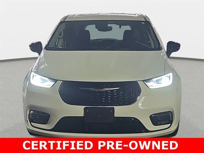 Used 2024 Chrysler Pacifica Touring-L