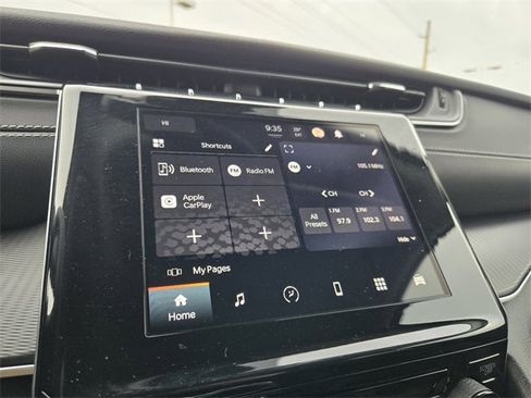 Used 2023 Jeep Grand Cherokee L Laredo image 23