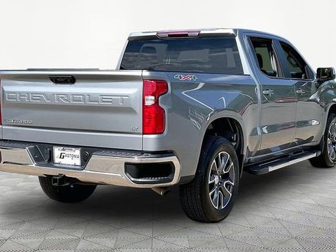 Used 2023 Chevrolet Silverado 1500 LT AWD/4WD image 5