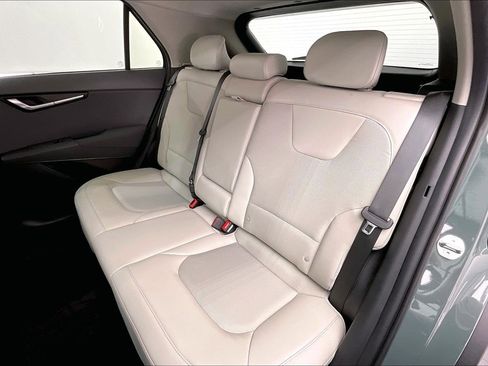 Used 2023 Kia Niro EX image 19