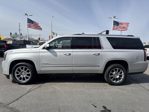 Used 2016 GMC Yukon XL Denali w/ Open Road Package image 4