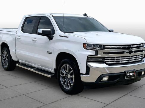 Used 2020 Chevrolet Silverado 1500 LT w/ Texas Edition RWD image 3