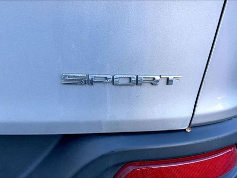 Used 2017 Jeep Cherokee Sport image 21