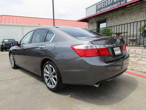Used 2015 Honda Accord Sport image 3