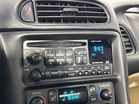 Used 2001 Chevrolet Corvette Convertible w/ Preferred Equipment Group2 image 14