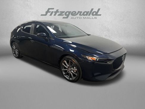Used 2022 MAZDA MAZDA3 s image 10