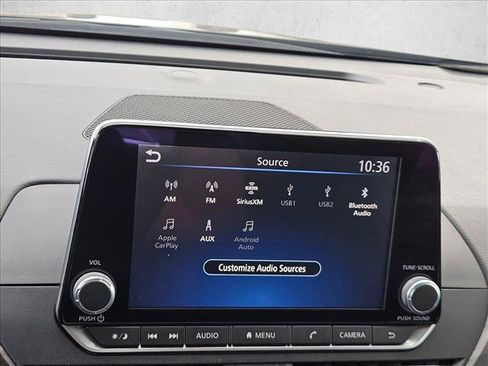 Used 2025 Nissan Altima 2.5 SV FWD image 11