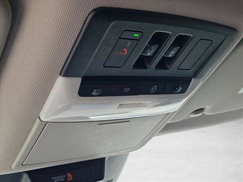 Used 2023 Nissan Rogue Platinum w/ Platinum Premium Package FWD image 10