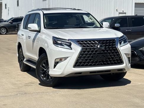 Used 2023 Lexus GX 460 Premium w/ Premium Package AWD/4WD image 2