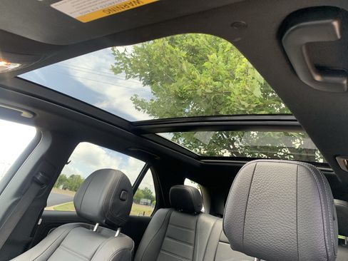 Used 2024 Mercedes-Benz GLE 350 4MATIC image 28