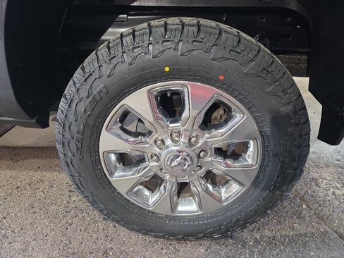 Used 2019 RAM 2500 Limited AWD/4WD image 45