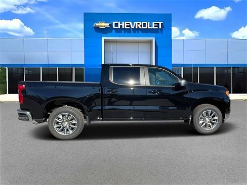 New 2026 Chevrolet Silverado 1500 LT image 2