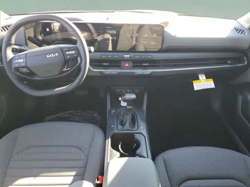 New 2025 Kia K4 EX FWD image 29
