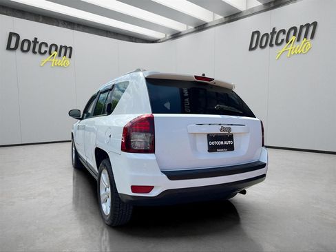 Used 2015 Jeep Compass Latitude AWD/4WD image 7
