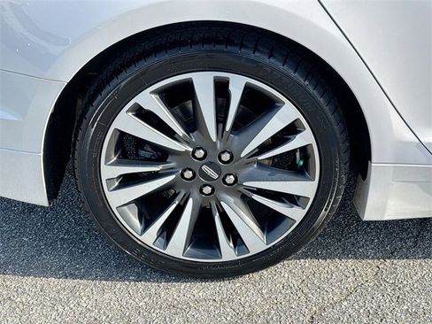 Used 2019 Lincoln MKZ Reserve image 11