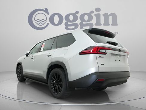 New 2026 Toyota Grand Highlander AWD image 10