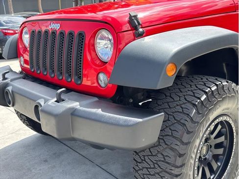 Used 2015 Jeep Wrangler Unlimited Sport AWD/4WD image 10