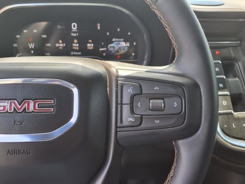 Used 2023 GMC Yukon XL AT4 w/ AT4 Premium Package image 12