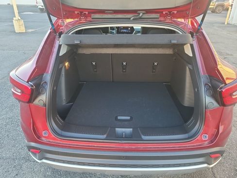 New 2025 Chevrolet Trax LT w/ Driver Confidence Package image 19