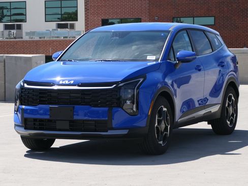 New 2026 Kia Sportage EX w/ EX Panorama Roof Package FWD image 7